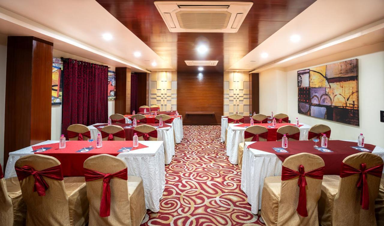 Spree Hotel Jaipur Exterior photo