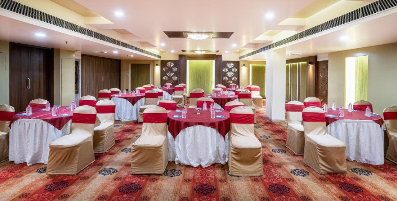 Spree Hotel Jaipur Exterior photo